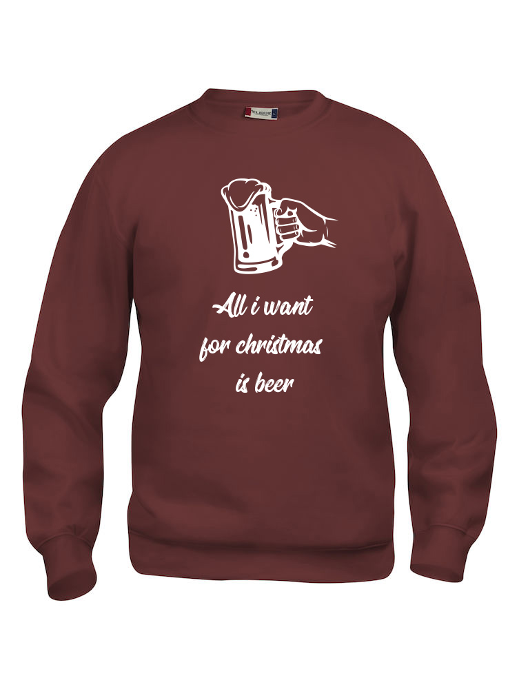 Rød genser med "All I want for Christmas is beer"