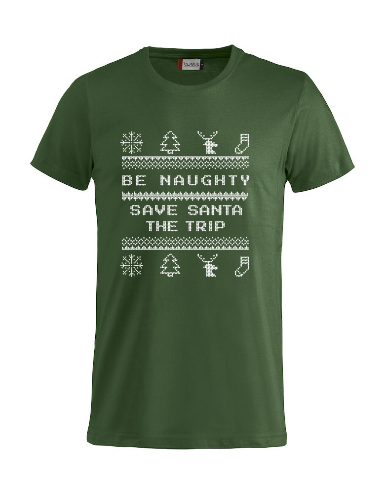 Grønn T-skjorte med trykk "Be naughty, save Santa the trip"