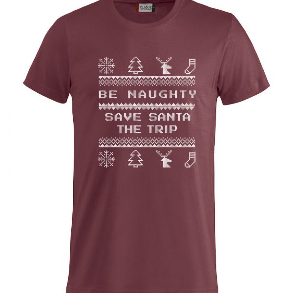 Rød T-skjorte med trykk "Be naughty, save Santa the trip"