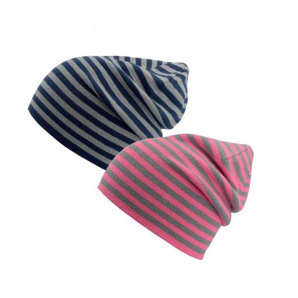 Stripet, strikket beanie i blå og grå eller rosa og grå