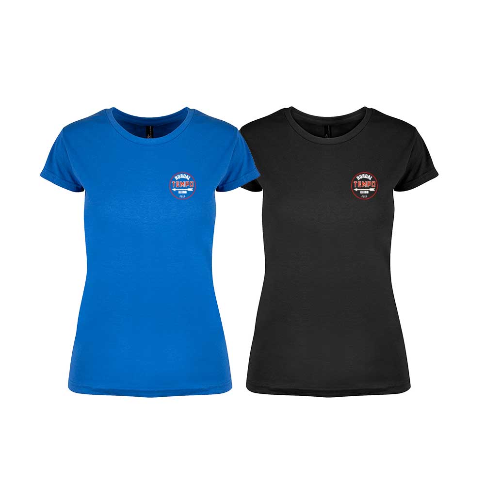 Sort og kornblå feminin t-skjorte med Hurdal Tempoklubbs logo i front